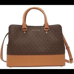 New with tag MICHAEL KORS large Savannah Satchel- Brown